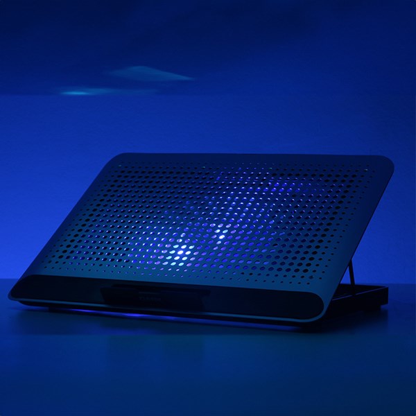 resimler/genel/DARK LUNA 16cm Led Fanlı 15.6