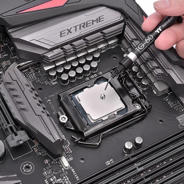resimler/genel/Thermaltake TG-60 Sıvı Metal Bileşenli Termal Macun 1gr CL-O034-GROSGM-A