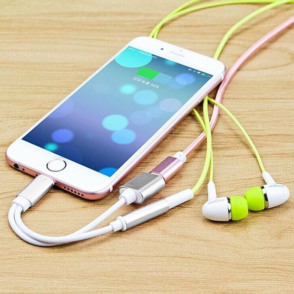 resimler/genel/Codegen Apple iPhone Lightning + 3.5mm Stereo Dönüştürücü Çoklayıcı Adaptör CDG-CNV51