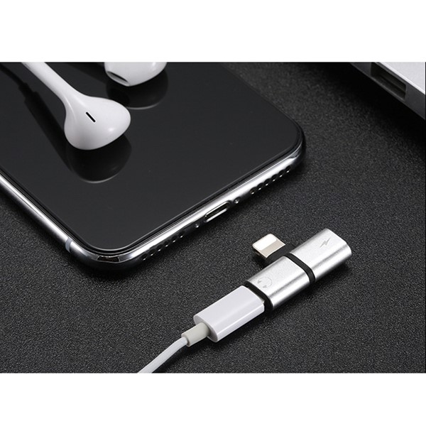 resimler/genel/Codegen Apple iPhone Lightning 2 Port Çoklayıcı Dönüştürücü Gümüş Adaptör CDG-CNV43