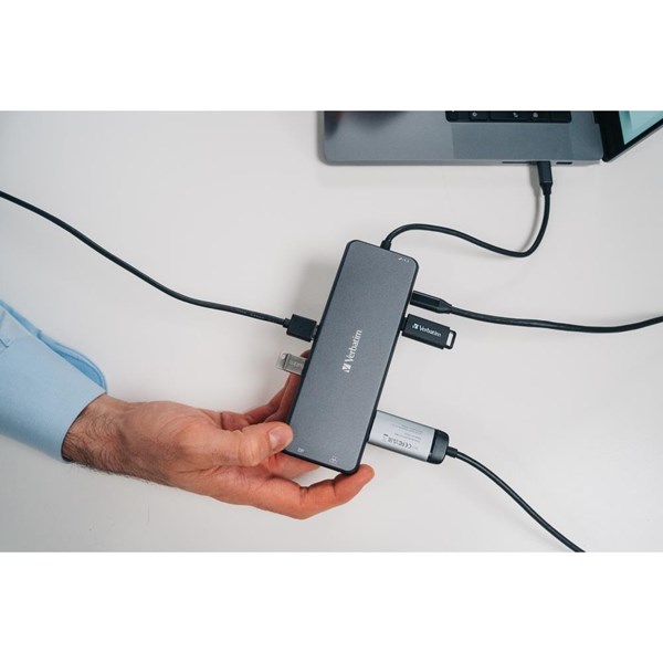 resimler/genel/VERBATIM CMH-13 USB-C Pro Çok Bağlantı Noktalı Dock